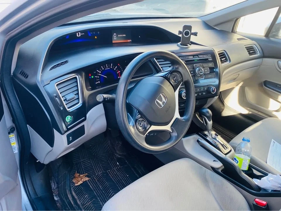 2013 Honda Civic 9th Gen - Image 4 of 5