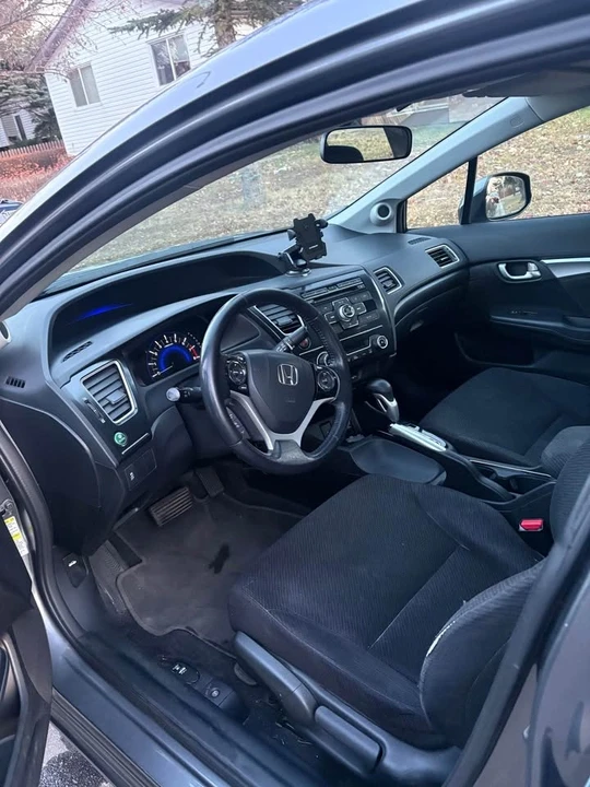 2013 Honda Civic 9th Gen - Image 10 of 14