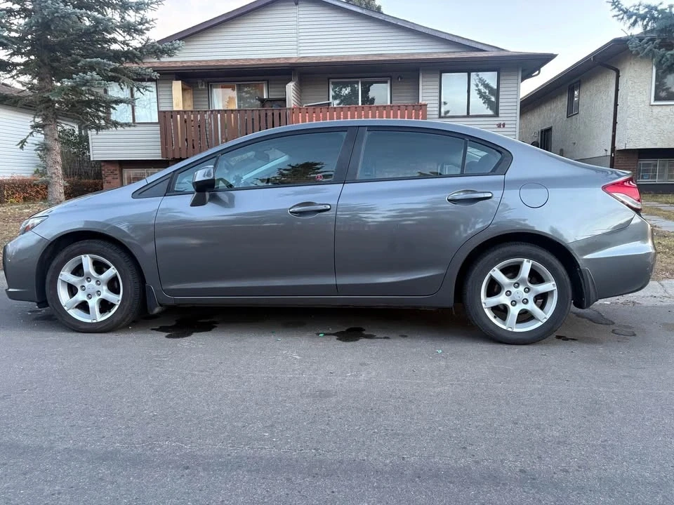 2013 Honda Civic 9th Gen - Image 2 of 14