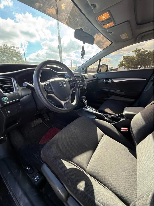 2013 Honda Civic 9th Gen - Image 10 of 17