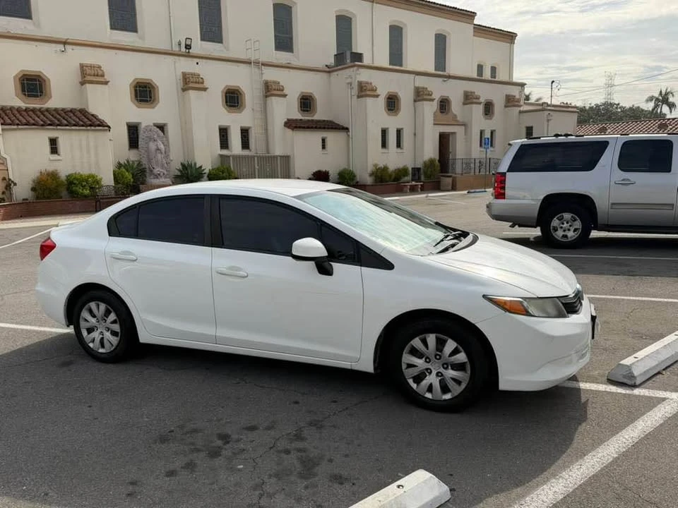 2013 Honda Civic 9th Gen - Image 3 of 5
