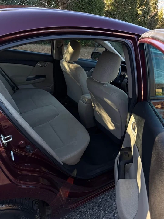 2013 Honda Civic 9th Gen - Image 8 of 11