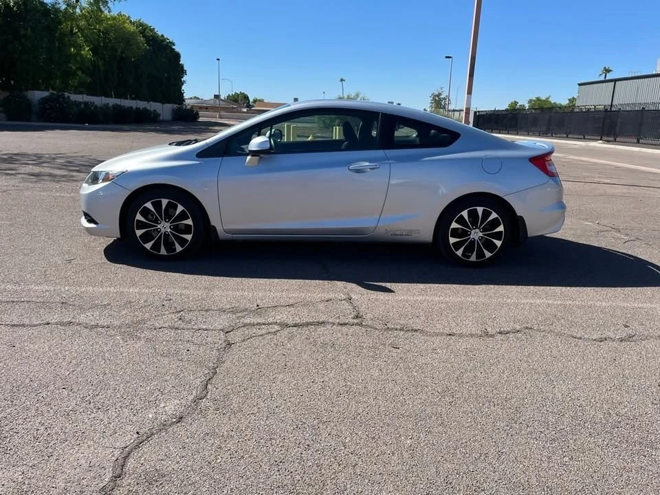 2013 Honda Civic 9th Gen - Image 5 of 18