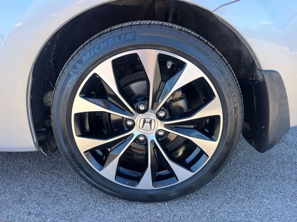 2013 Honda Civic 9th Gen - Image 11 of 18