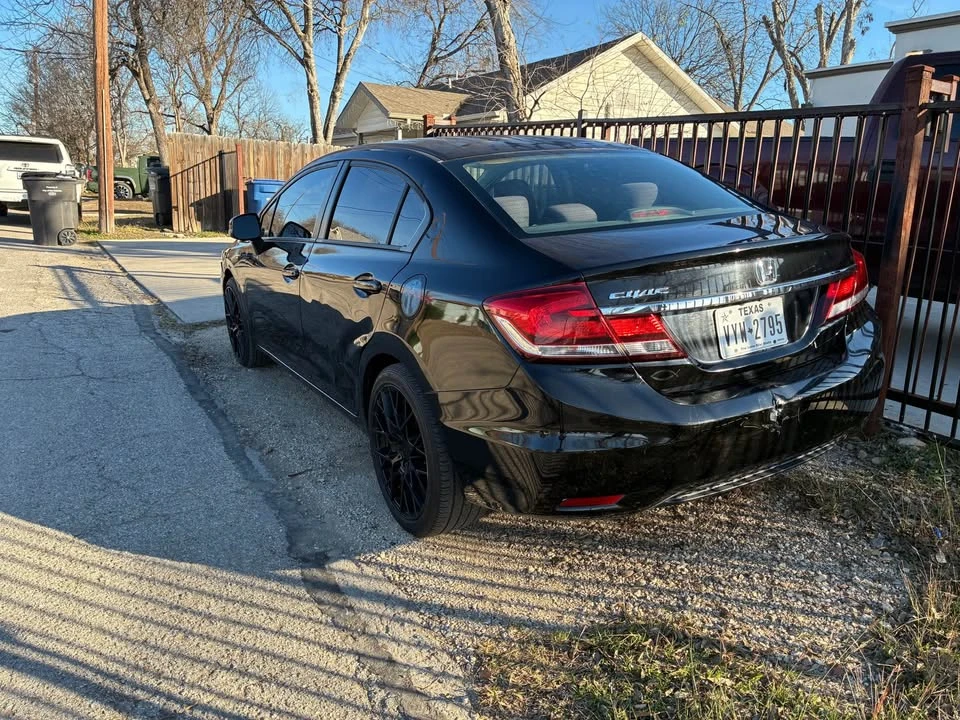 2013 Honda Civic 9th Gen - Image 2 of 5