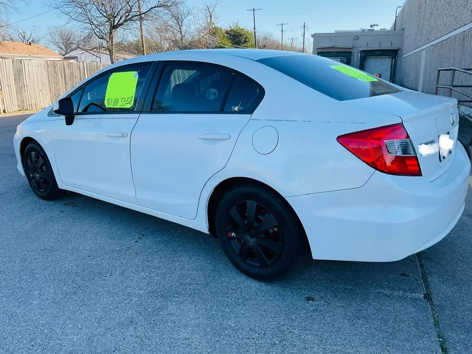 2013 Honda Civic 9th Gen - Image 5 of 14