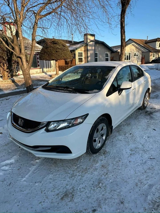 2013 Honda Civic 9th Gen - Image 4 of 11