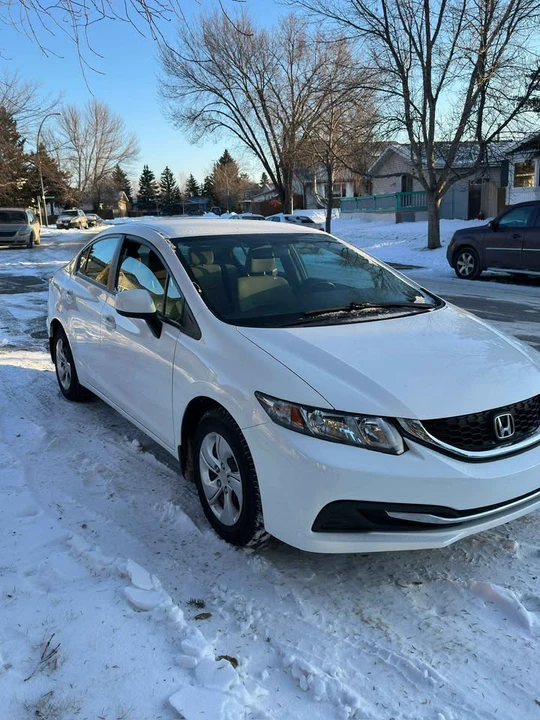 2013 Honda Civic 9th Gen - Image 5 of 11