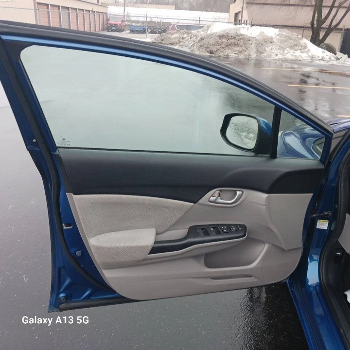2013 Honda Civic 9th Gen - Image 14 of 20