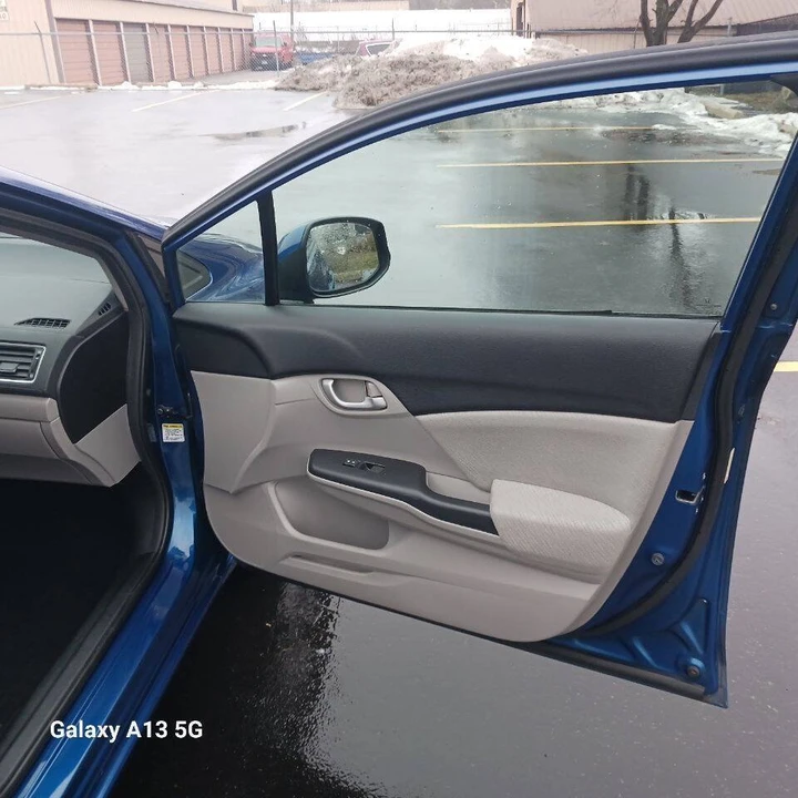 2013 Honda Civic 9th Gen - Image 5 of 20