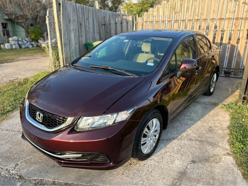 2013 Honda Civic 9th Gen - Image 8 of 16