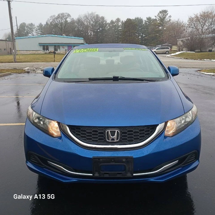 2013 Honda Civic 9th Gen - Image 2 of 20