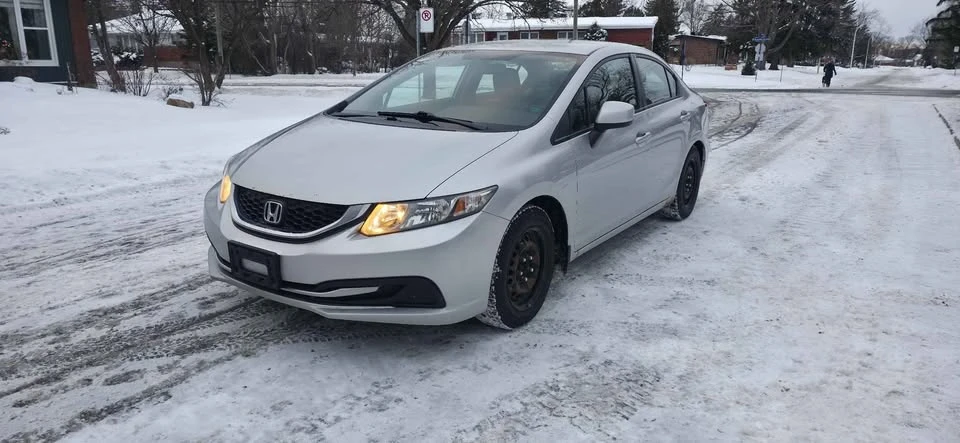 2013 Honda Civic 9th Gen - Image 2 of 11