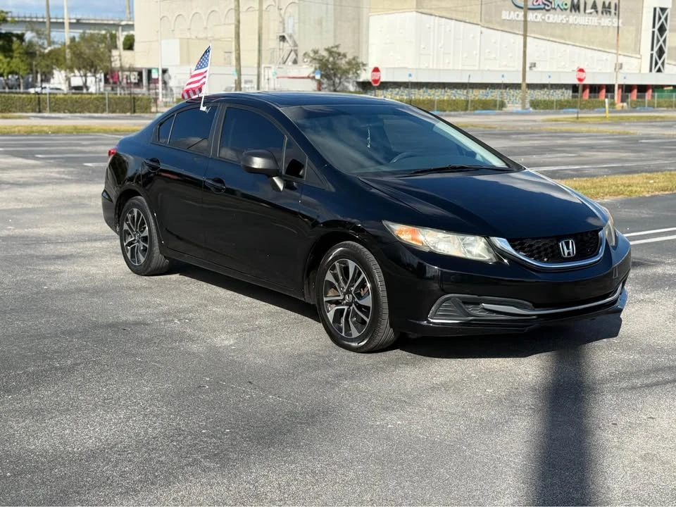 2013 Honda Civic 9th Gen - Image 4 of 16