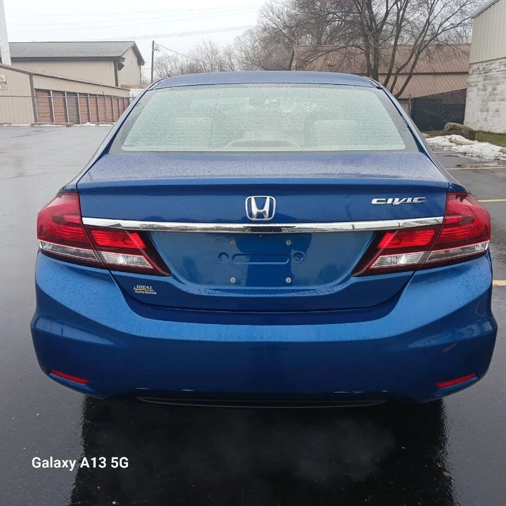 2013 Honda Civic 9th Gen - Image 10 of 20