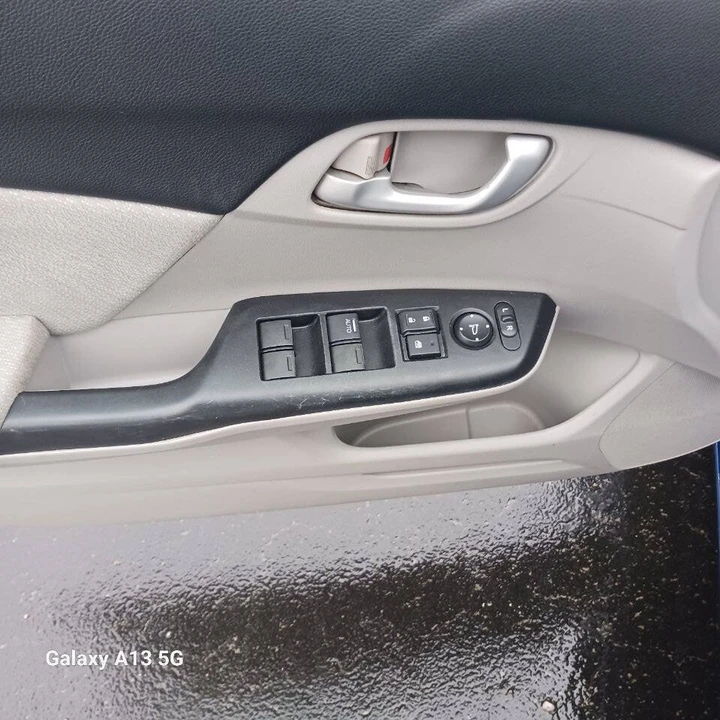 2013 Honda Civic 9th Gen - Image 15 of 20