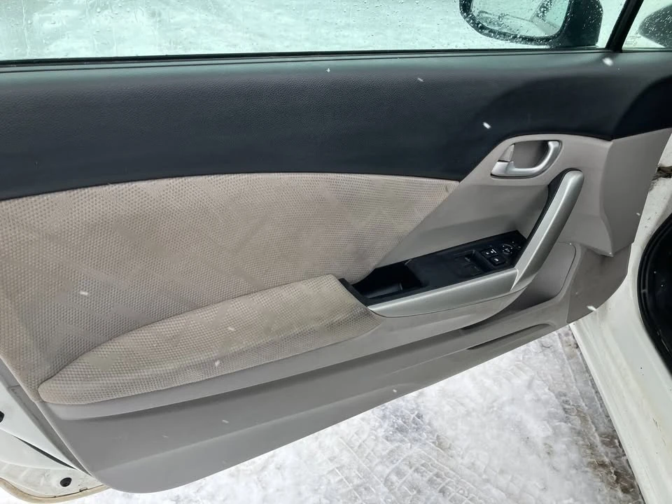 2013 Honda Civic 9th Gen - Image 9 of 12