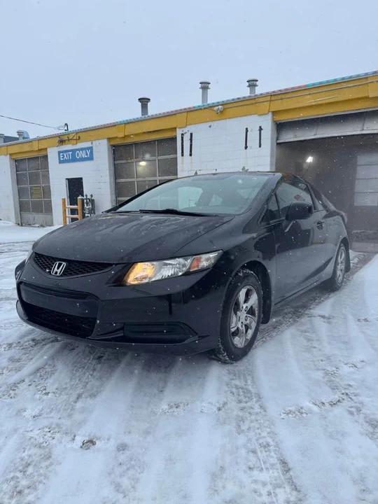 2013 Honda Civic 9th Gen - Image 2 of 10