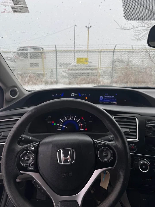 2013 Honda Civic 9th Gen - Image 8 of 10