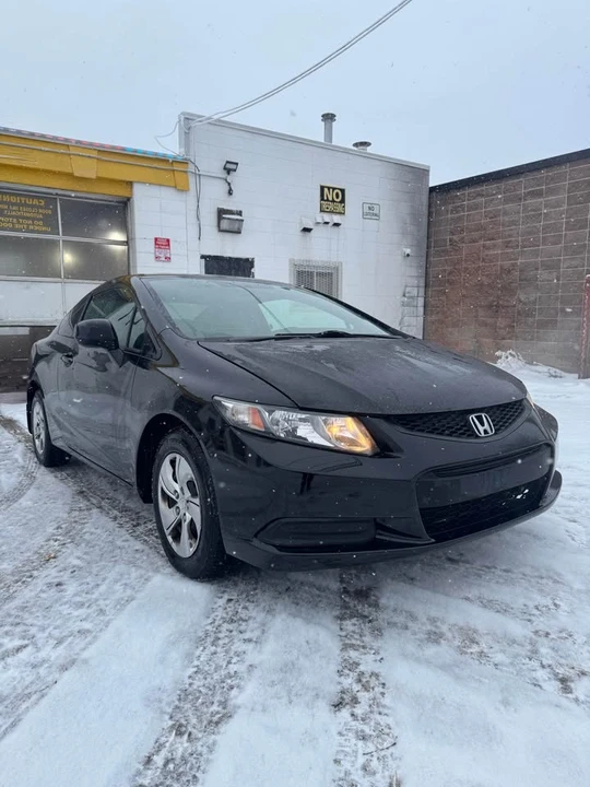 2013 Honda Civic 9th Gen - Image 6 of 10
