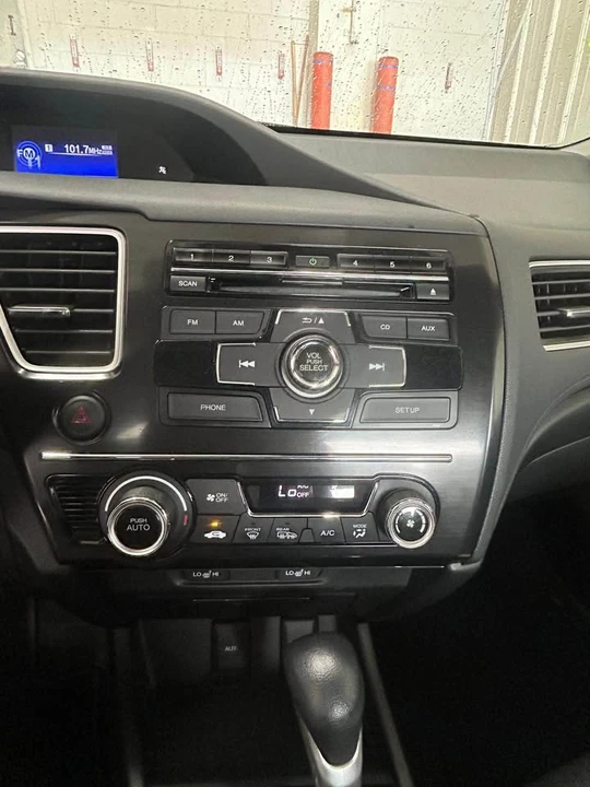 2013 Honda Civic 9th Gen - Image 9 of 14