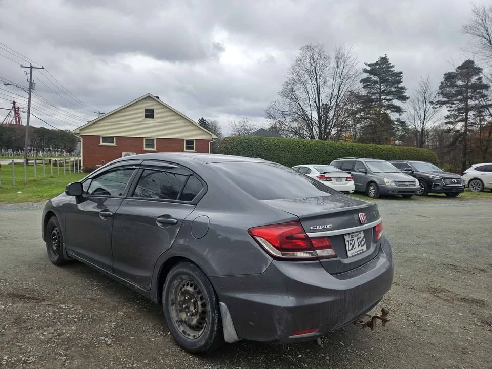 2013 Honda Civic 9th Gen - Image 6 of 8