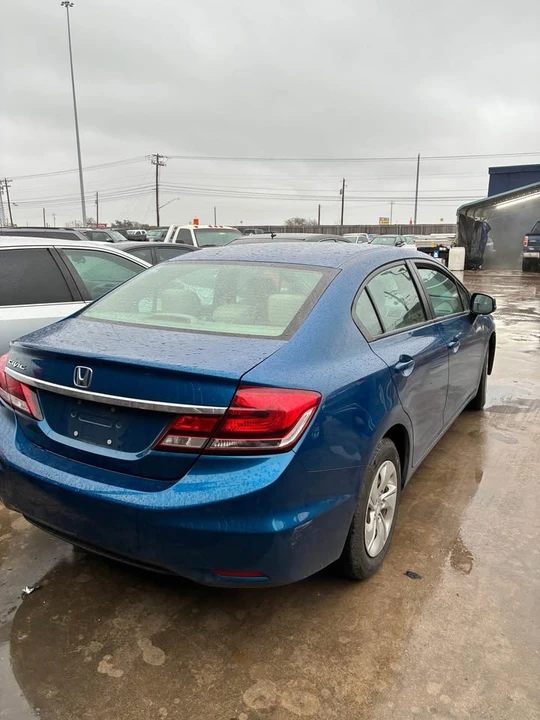 2013 Honda Civic 9th Gen - Image 5 of 5