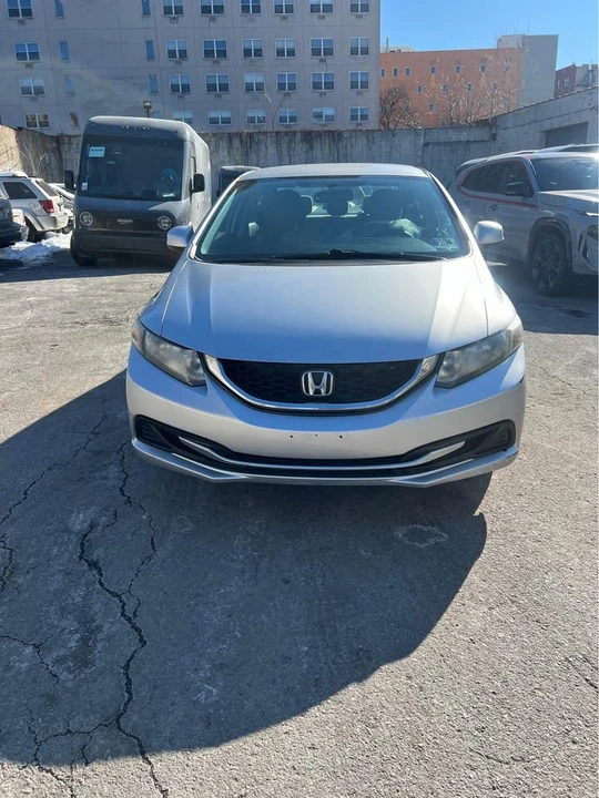 2013 Honda Civic 9th Gen - Image 5 of 13