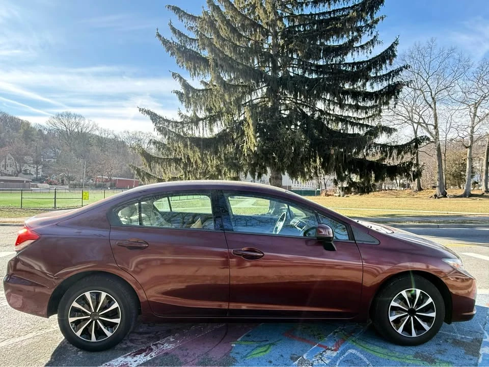 2013 Honda Civic 9th Gen - Image 2 of 13