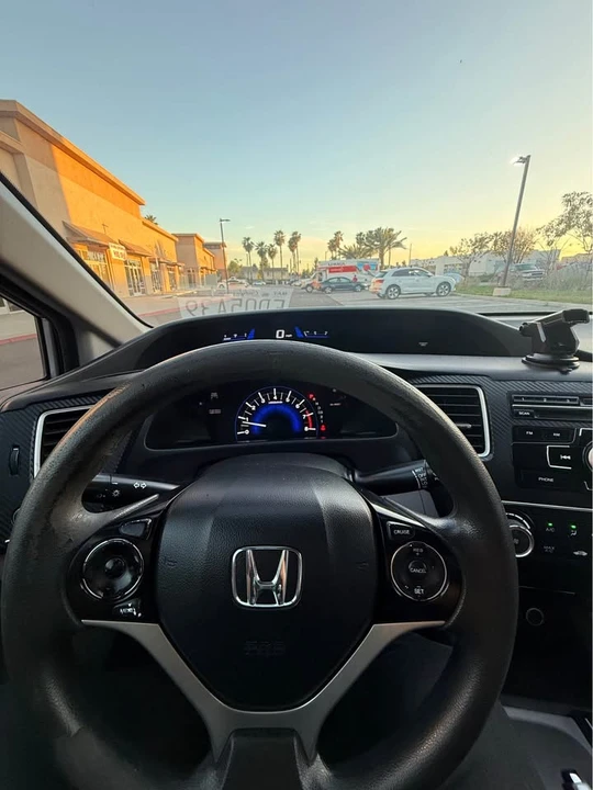 2013 Honda Civic 9th Gen - Image 9 of 12