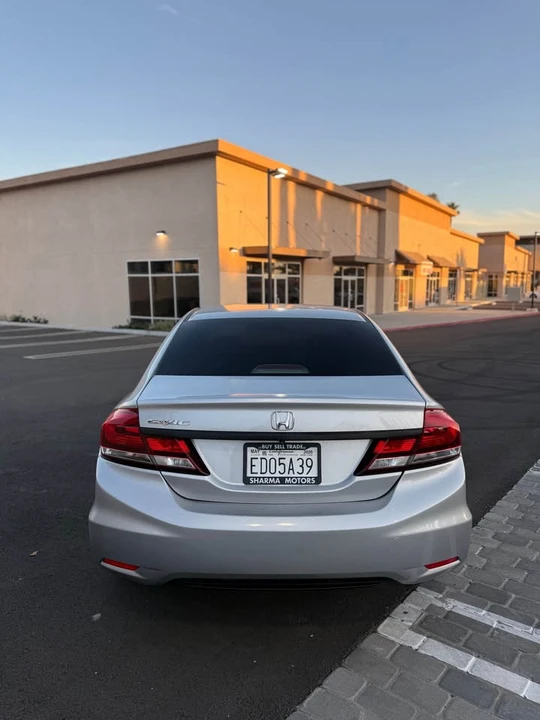2013 Honda Civic 9th Gen - Image 6 of 12