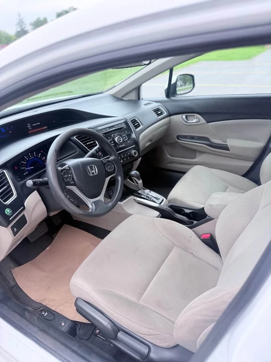 2013 Honda Civic 9th Gen - Image 12 of 17
