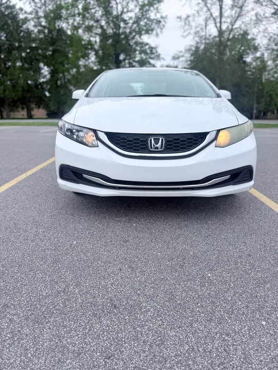 2013 Honda Civic 9th Gen - Image 6 of 17
