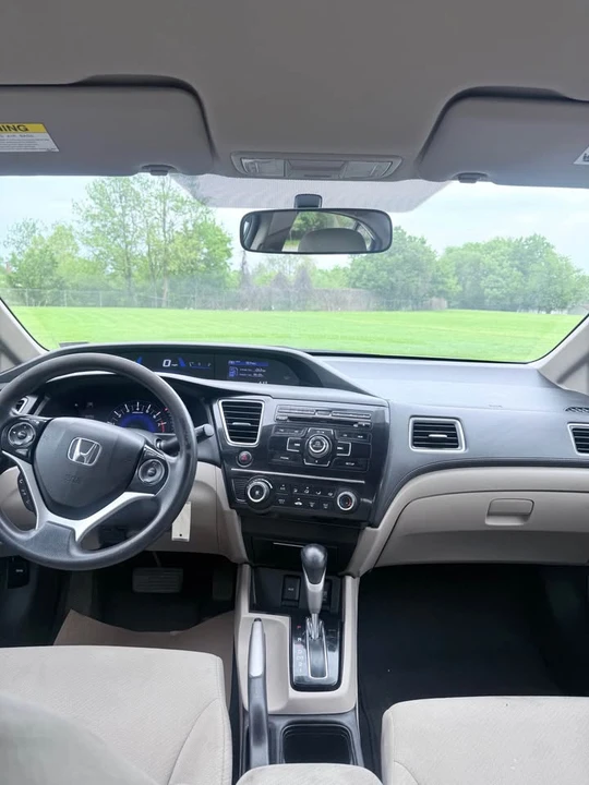 2013 Honda Civic 9th Gen - Image 14 of 17