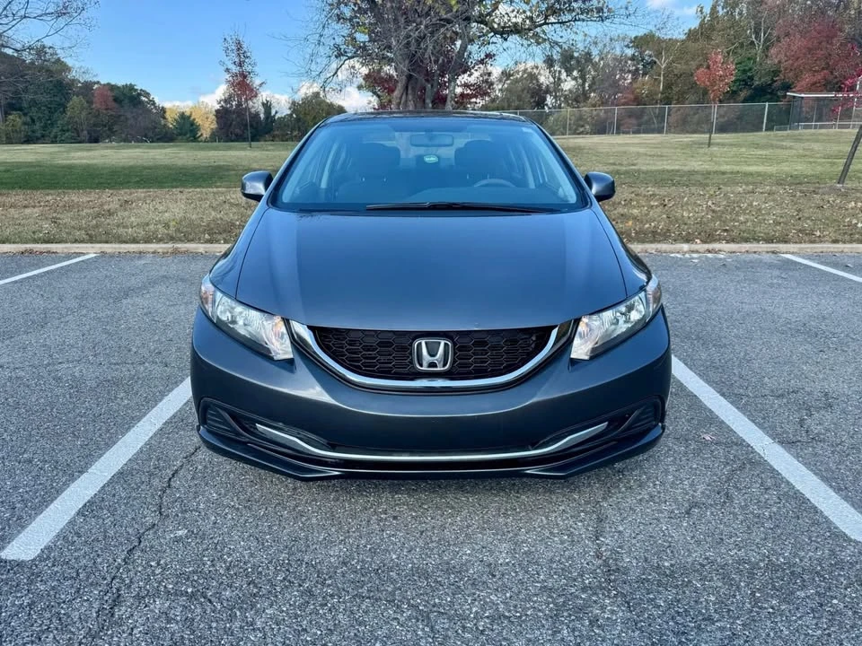 2013 Honda Civic 9th Gen - Image 2 of 13