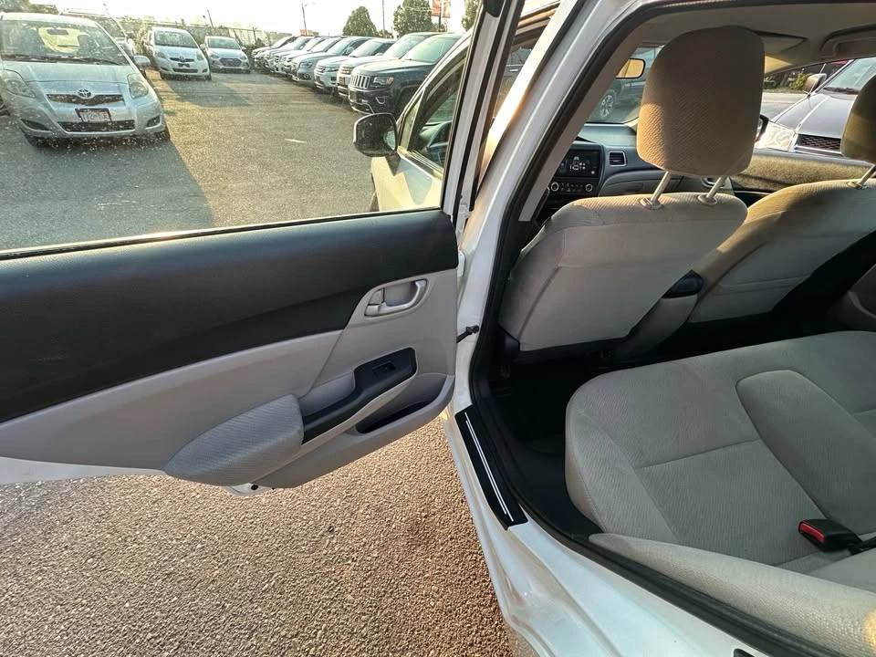 2013 Honda Civic 9th Gen - Image 7 of 13