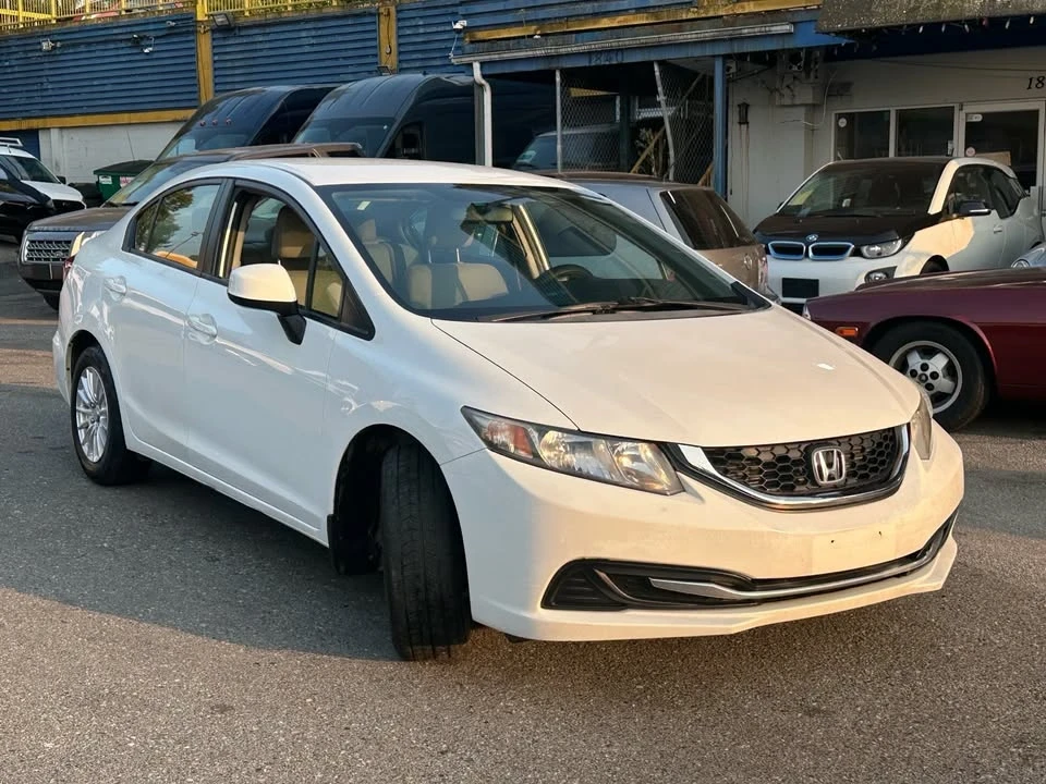 2013 Honda Civic 9th Gen - Image 3 of 13