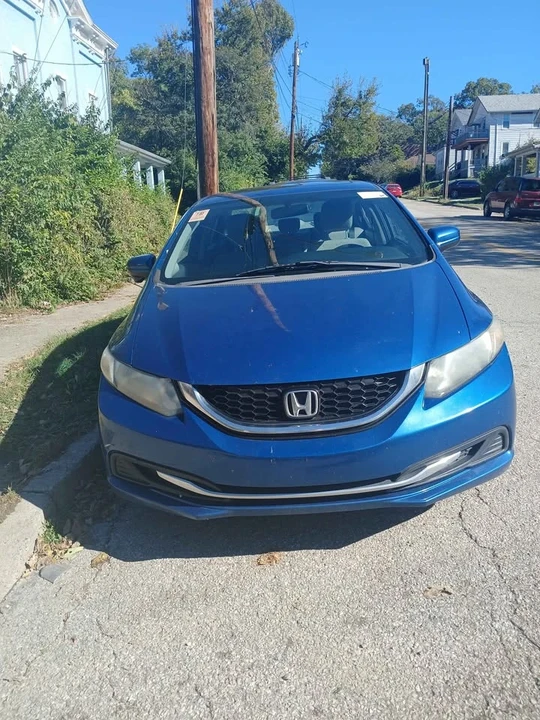 2013 Honda Civic 9th Gen - Image 2 of 4