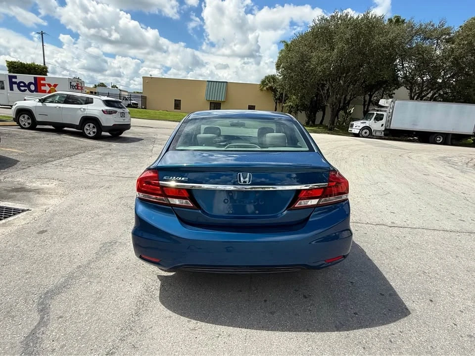 2013 Honda Civic 9th Gen - Image 5 of 13