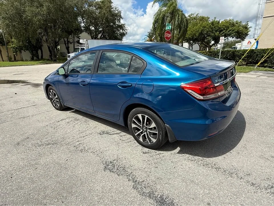 2013 Honda Civic 9th Gen - Image 6 of 13