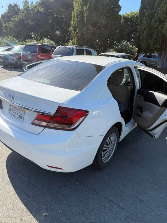 2013 Honda Civic 9th Gen - Image 17 of 19