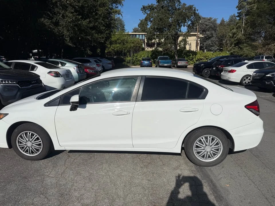 2013 Honda Civic 9th Gen - Image 3 of 19