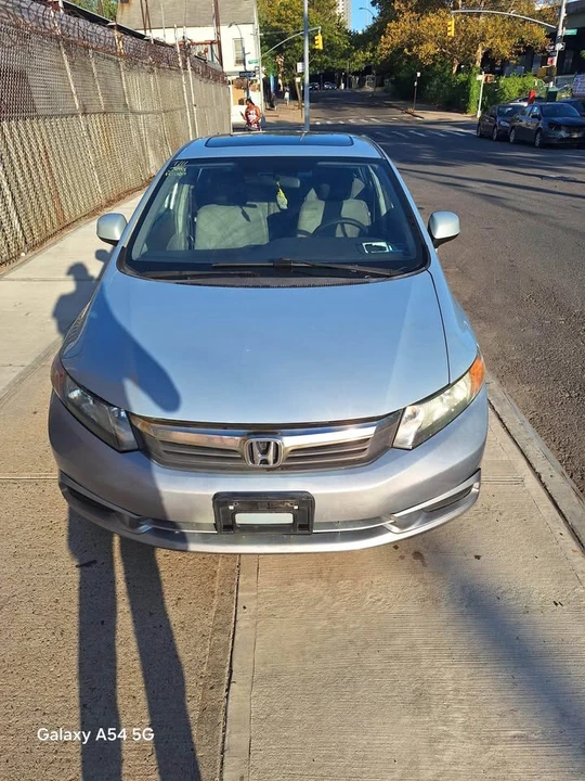2013 Honda Civic 9th Gen - Image 2 of 11