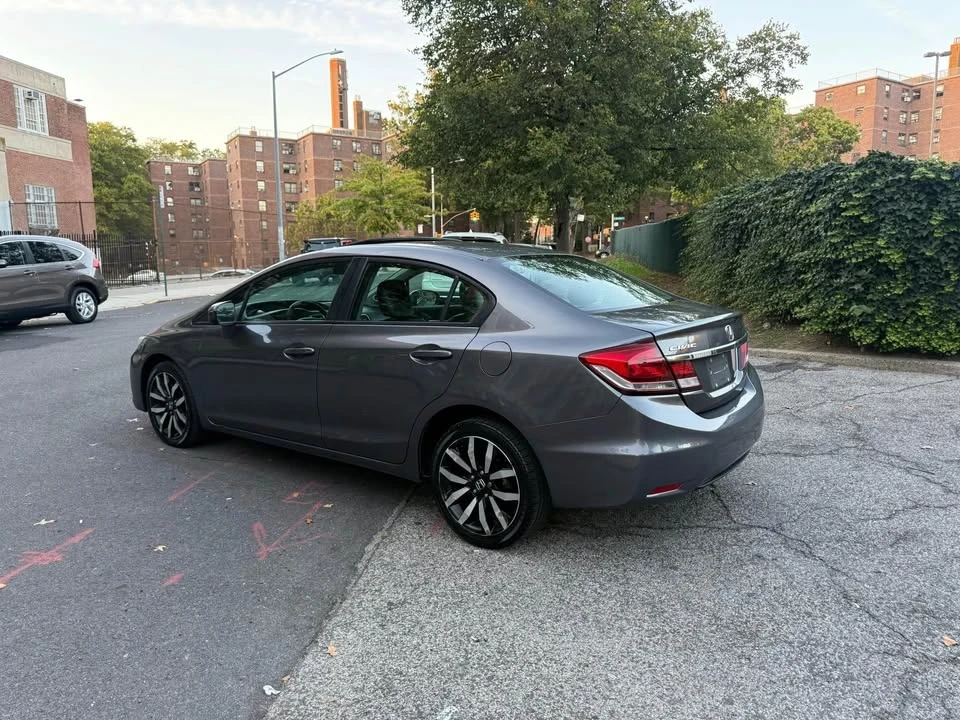 2013 Honda Civic 9th Gen - Image 3 of 11