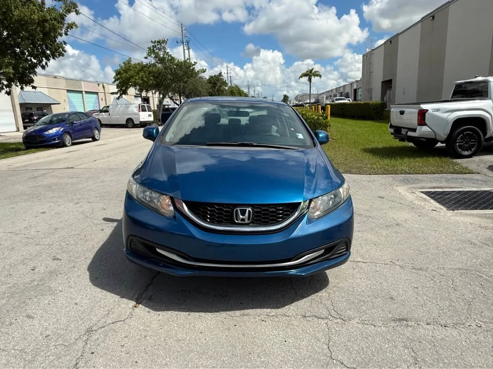 2013 Honda Civic 9th Gen - Image 2 of 13