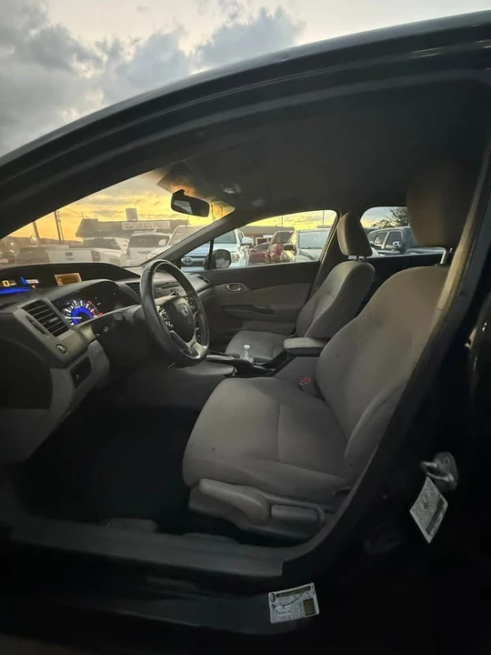 2013 Honda Civic 9th Gen - Image 6 of 8