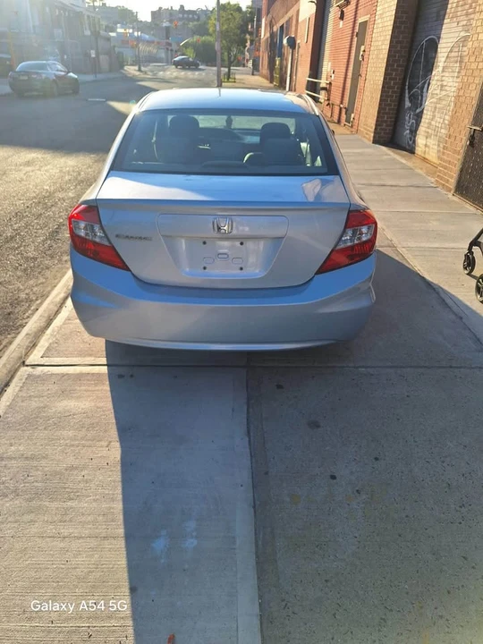 2013 Honda Civic 9th Gen - Image 9 of 11