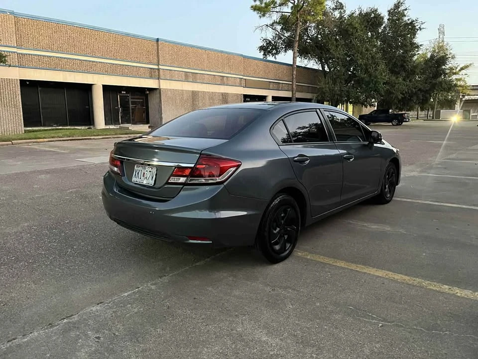 2013 Honda Civic 9th Gen - Image 5 of 10
