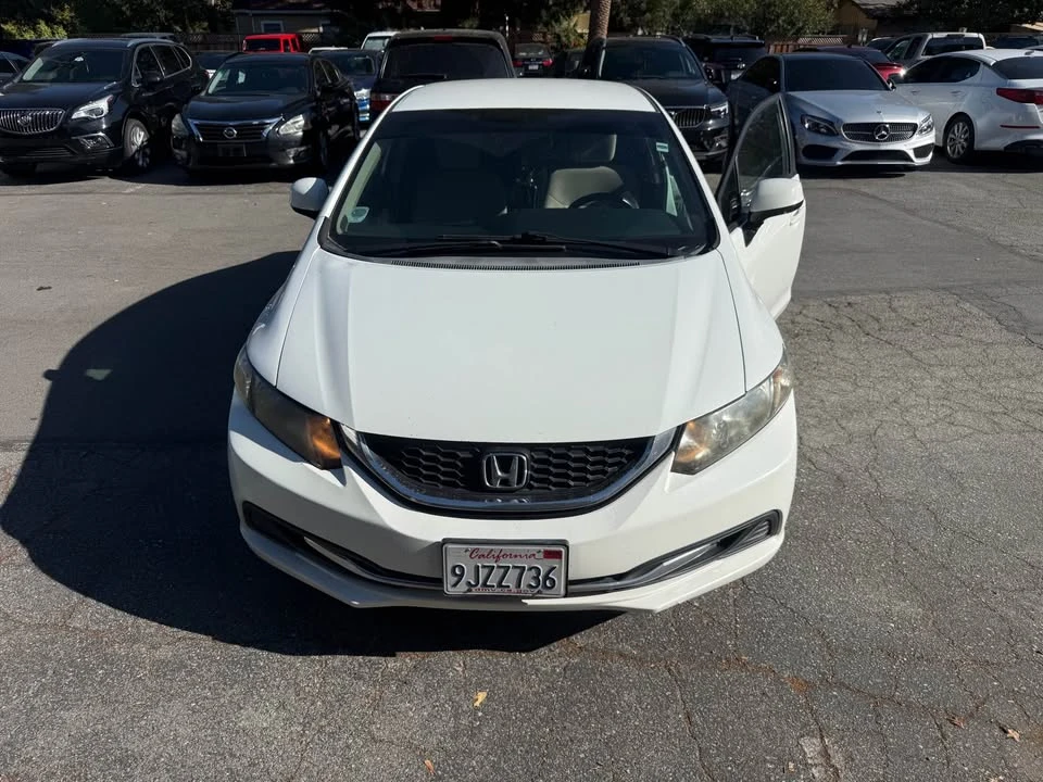 2013 Honda Civic 9th Gen - Image 5 of 19