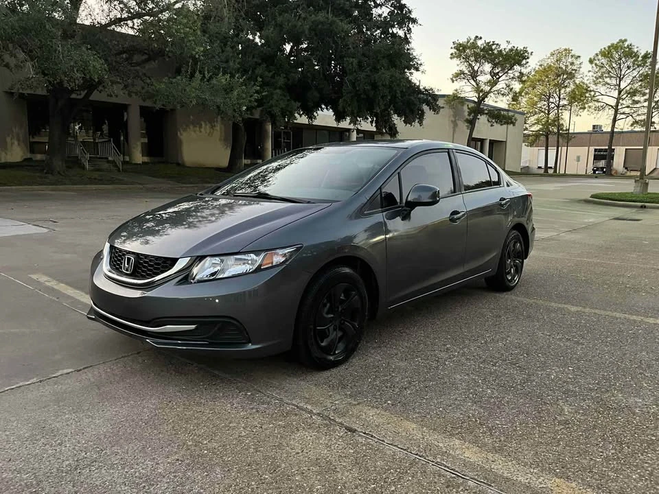 2013 Honda Civic 9th Gen - Image 2 of 10